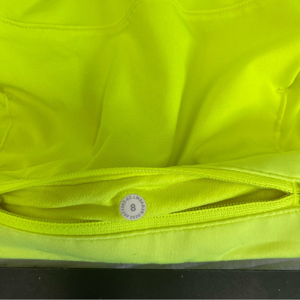 Lululemon pace rival skirt 4 way stretch 13” highlight yellow women’s size 8 - Picture 6 of 6
